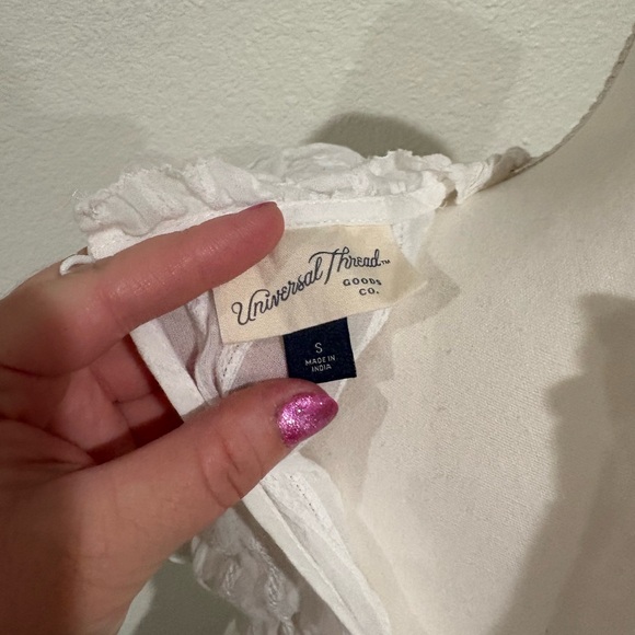 Universal Thread White Sleeveless Ruffled Blouse - Picture 4 of 4